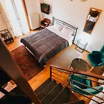 Michel Studios Апартаменты